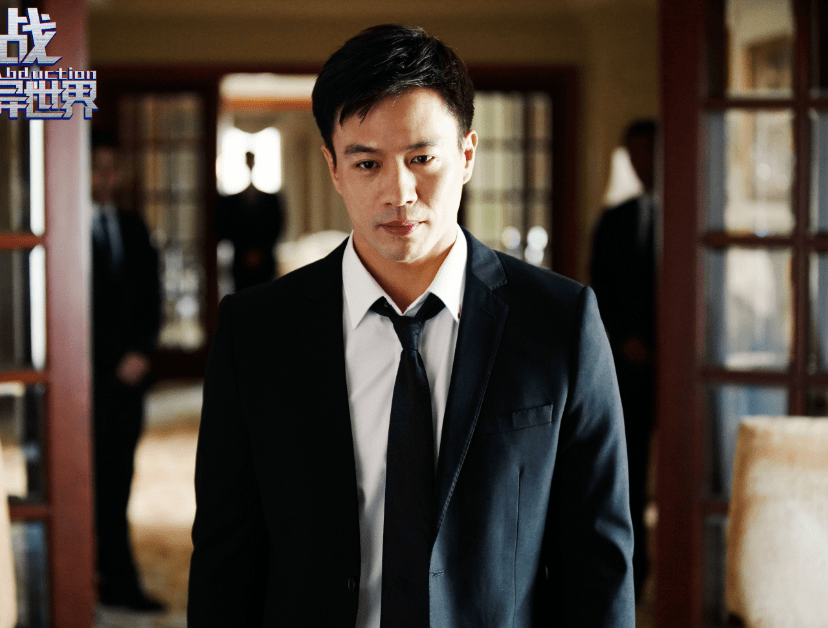 熊猫体育：
“明显长得帅 却爱演反派”的5位港星 你若全认识 大佬无疑！(图5)